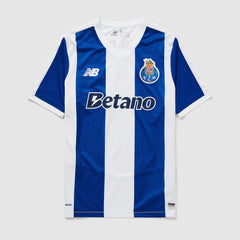 Primera equipación