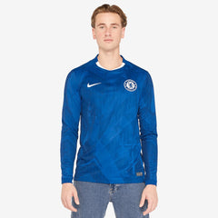 Primera equipación