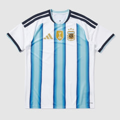 Primera equipación