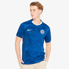Primera equipación