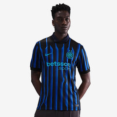 Primera equipación