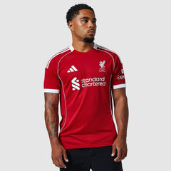 Primera equipación