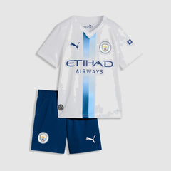 Tercera equipación