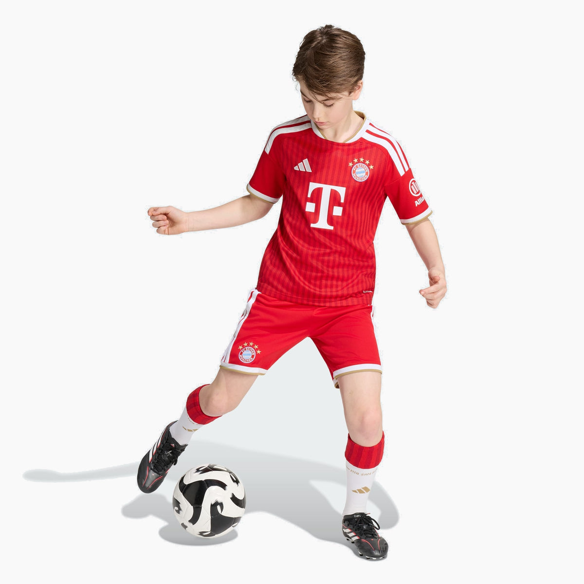 Bayern munich kids home kit 2026/27 - full fit on model