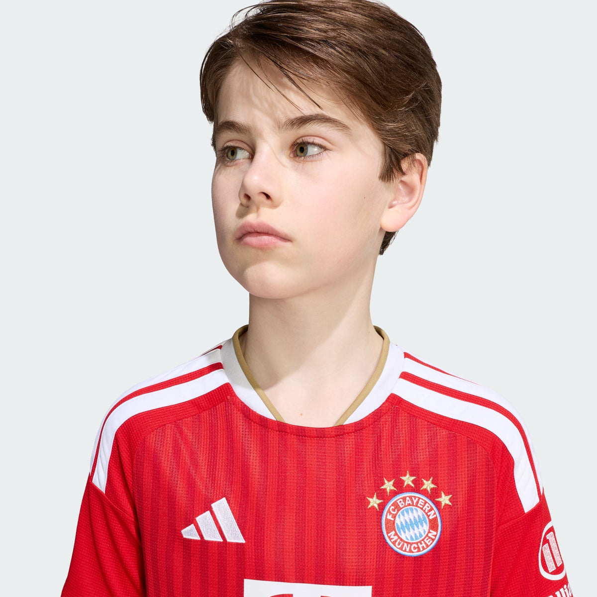 Bayern munich kids home kit 2026/27 - chest detail