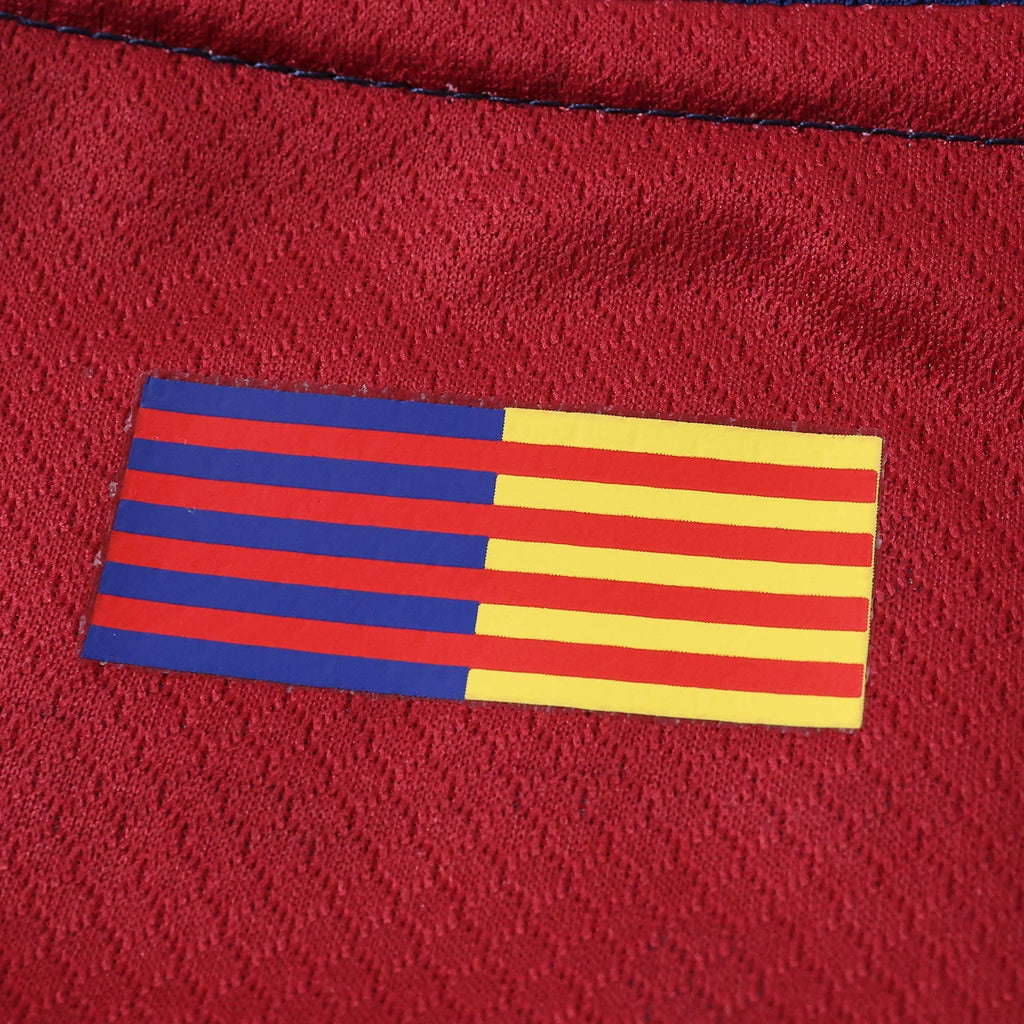 Barcelona home jersey 2025/26 - collar detail