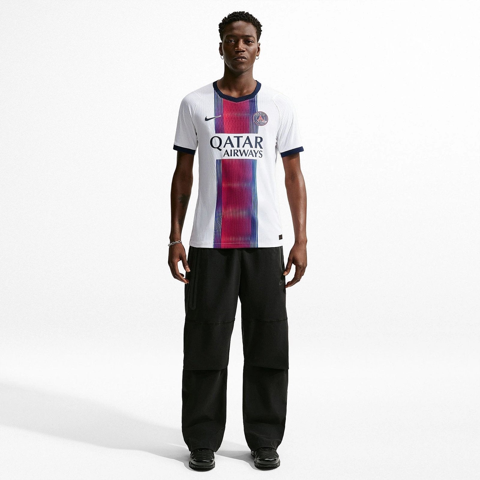 Paris Saint-Germain 26/27 Away Player Version Jersey — Vitinha 17