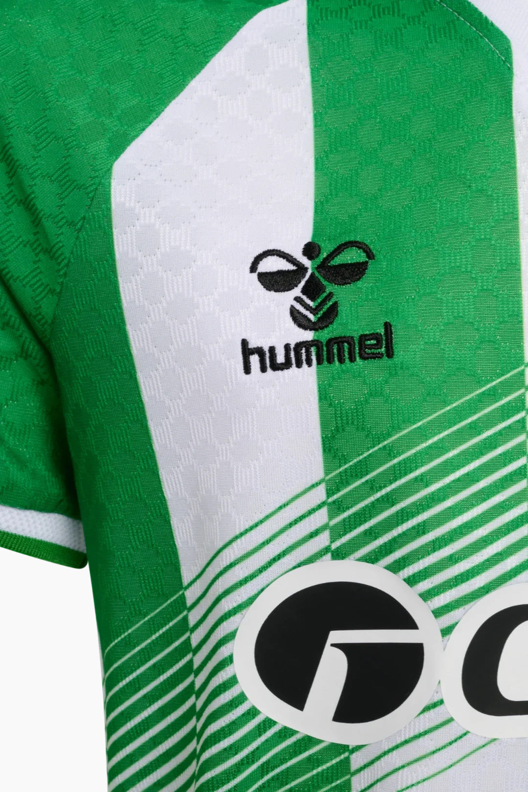 Real betis Kinder Heim kit 2026/27 - Detail des Herstellerlogos