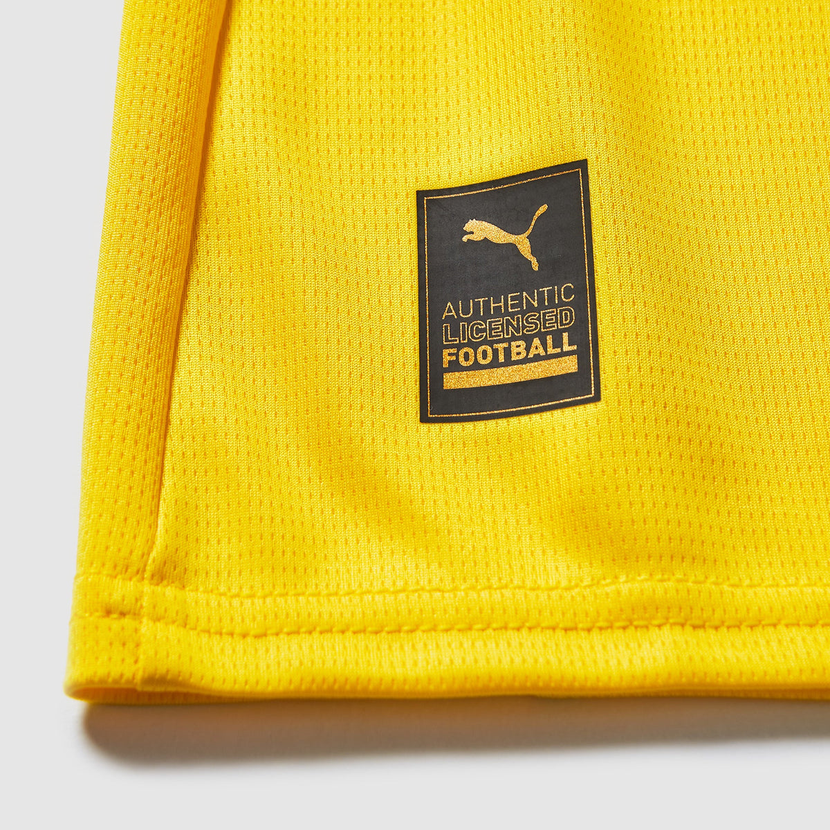 Borussia dortmund home jersey 2025/26 - hem detail