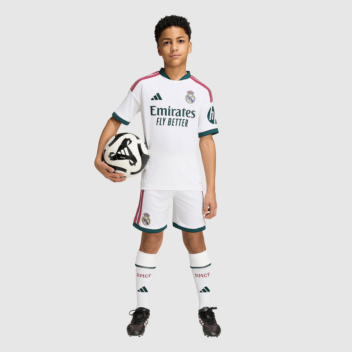 Real madrid kids home kit 2026/27 - full fit on model