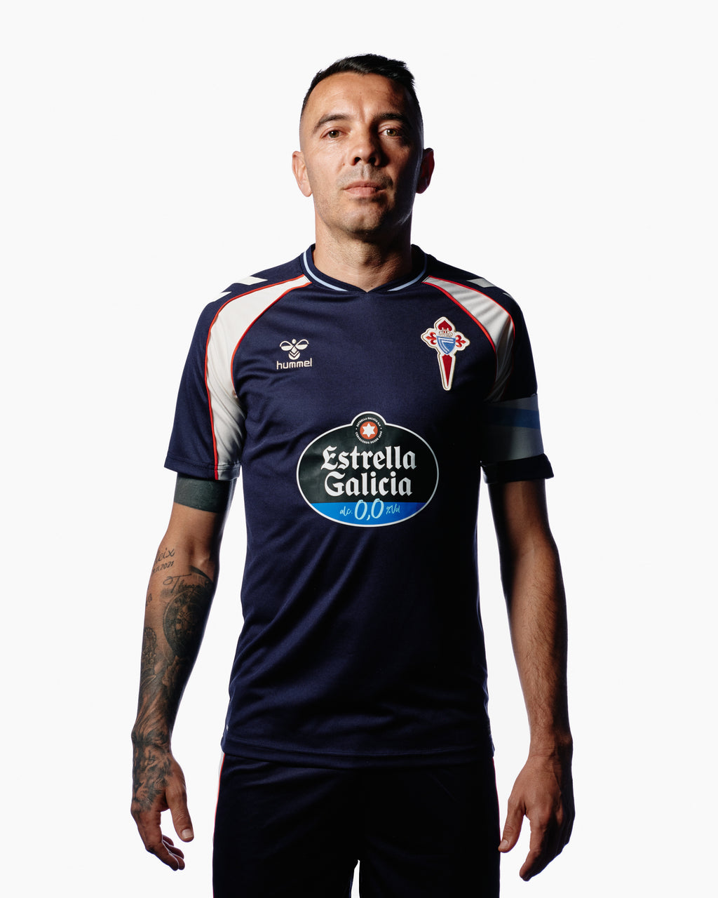Celta away jersey 2026/27 - front on model