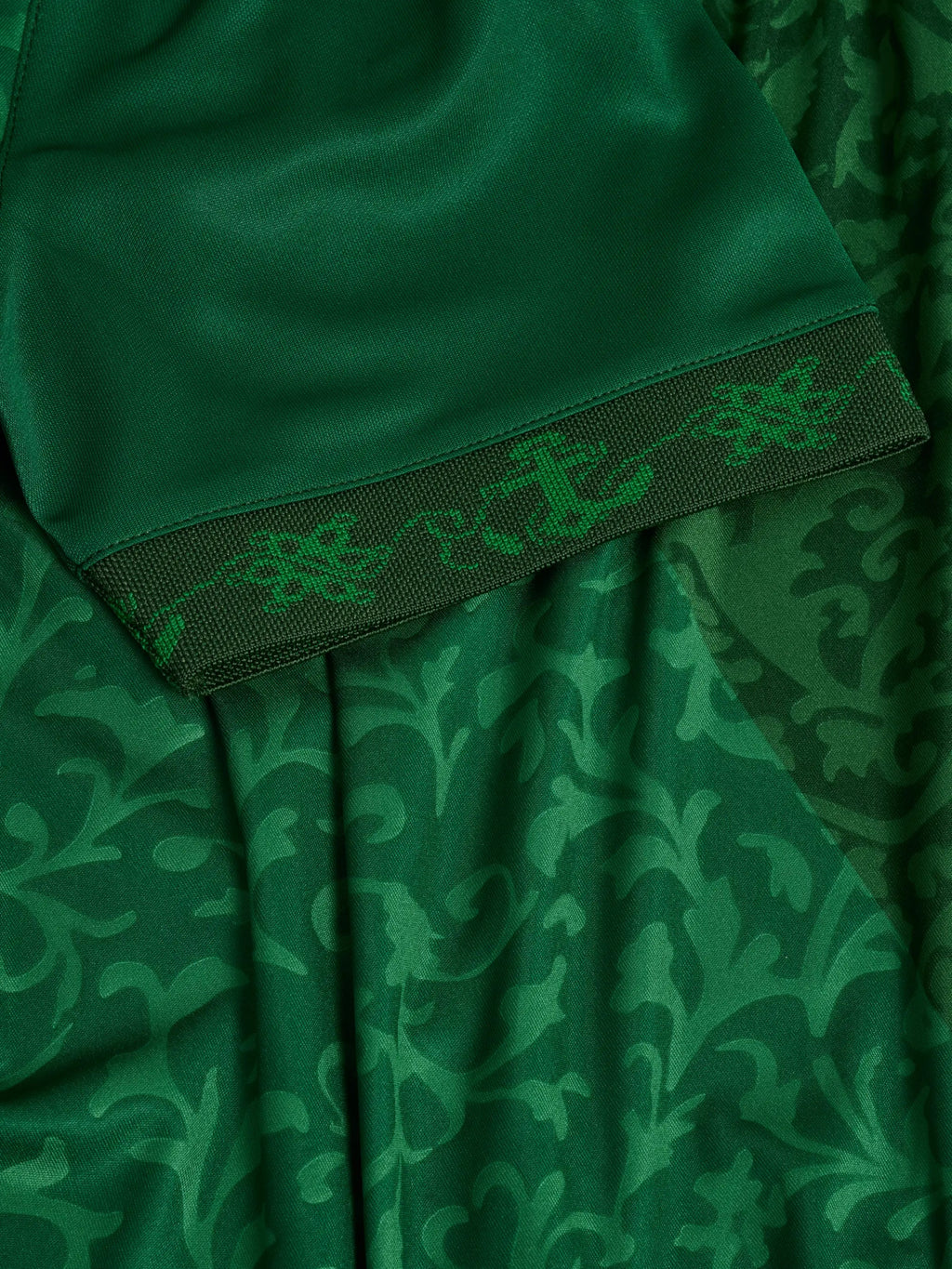 Real betis women's away jersey 2026/27 - cuff detail