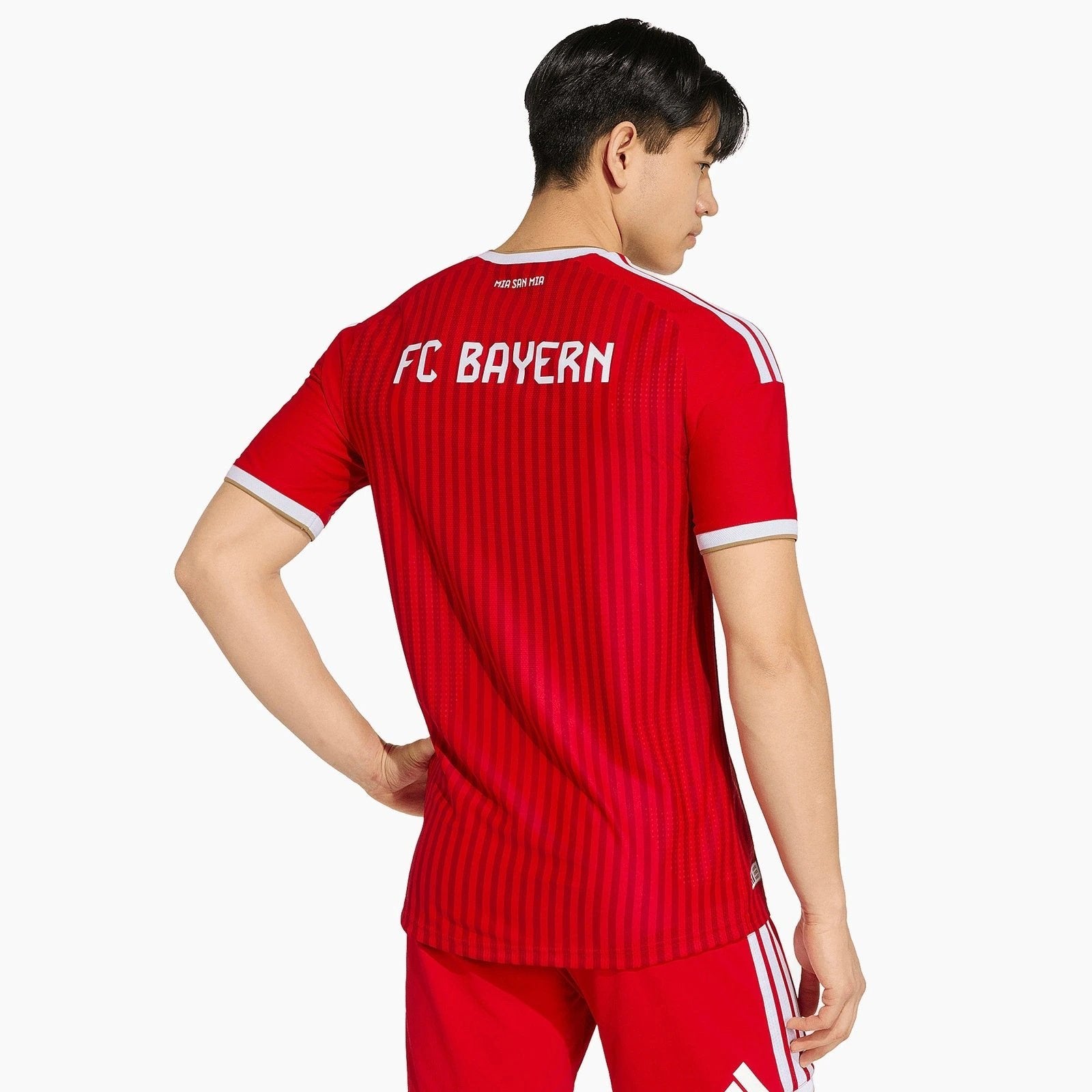 Bayern Munich 26/27 Home Player Version Jersey — Michael Olise 17
