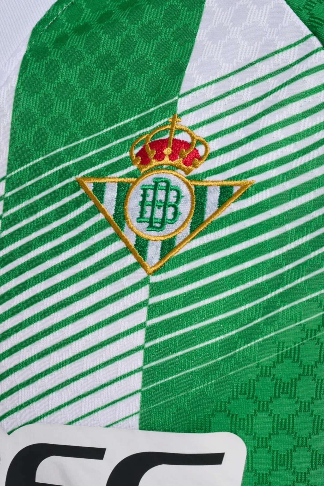 Real betis Heim Trikot 2026/27 - Wappendetail