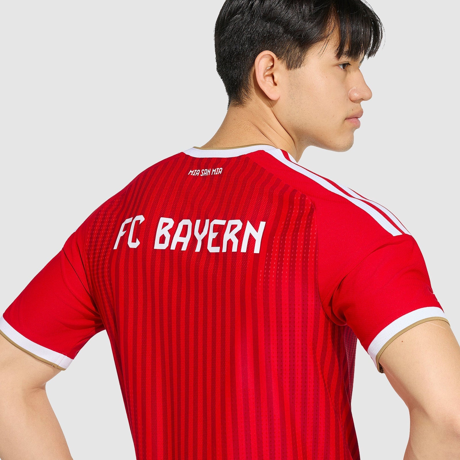 Bayern Munich 26/27 Home Player Version Jersey — Michael Olise 17