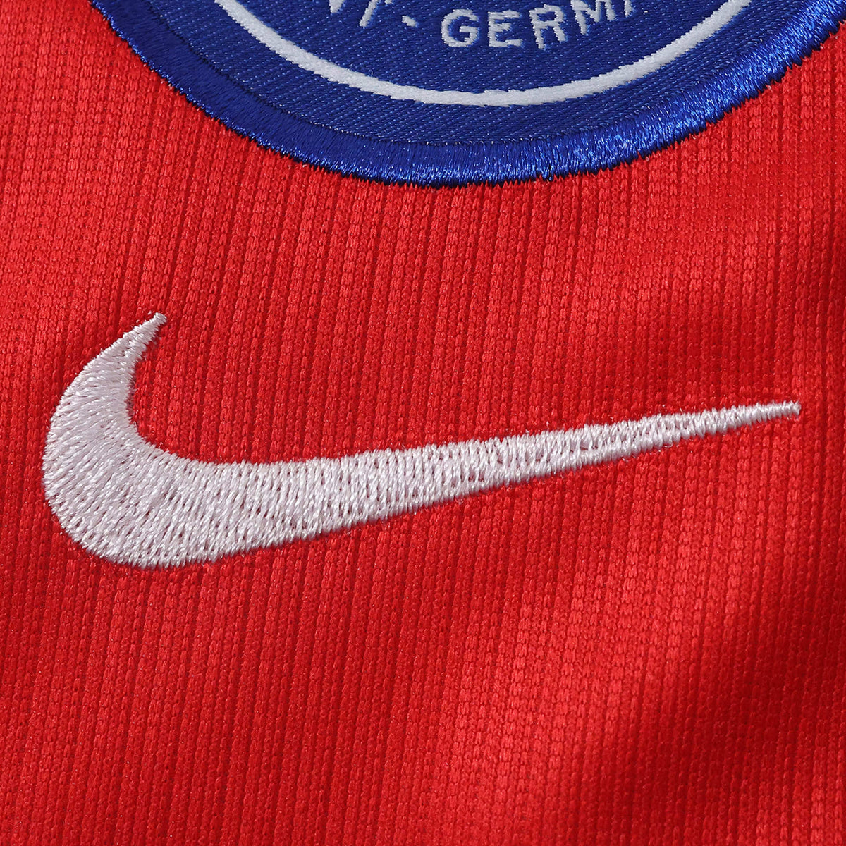 Psg Heim Trikot 2026/27 - Wappendetail