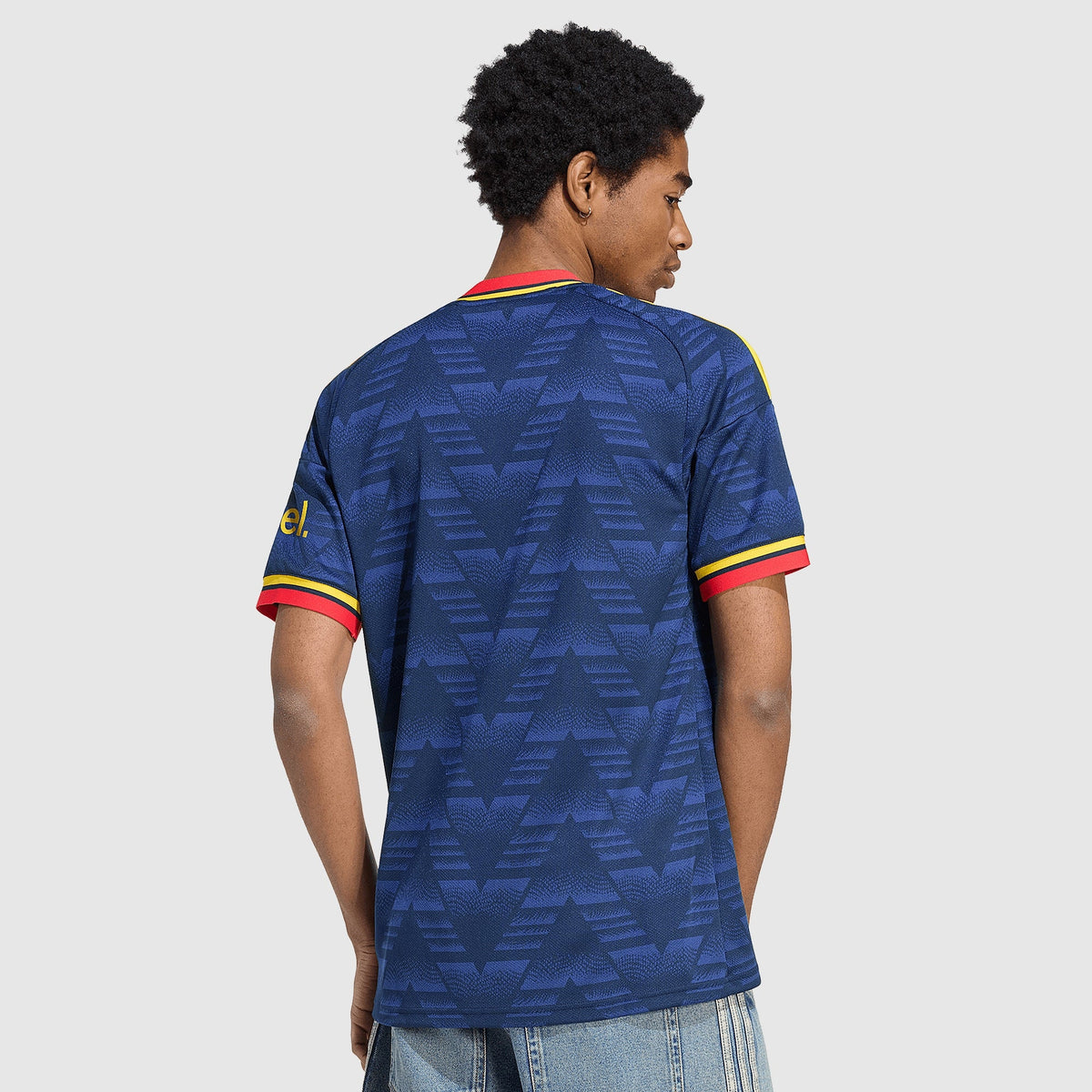 Arsenal away jersey 2026/27 - back on model
