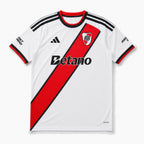 River plate Heim Trikot 2026/27 - Vorderansicht im Studio