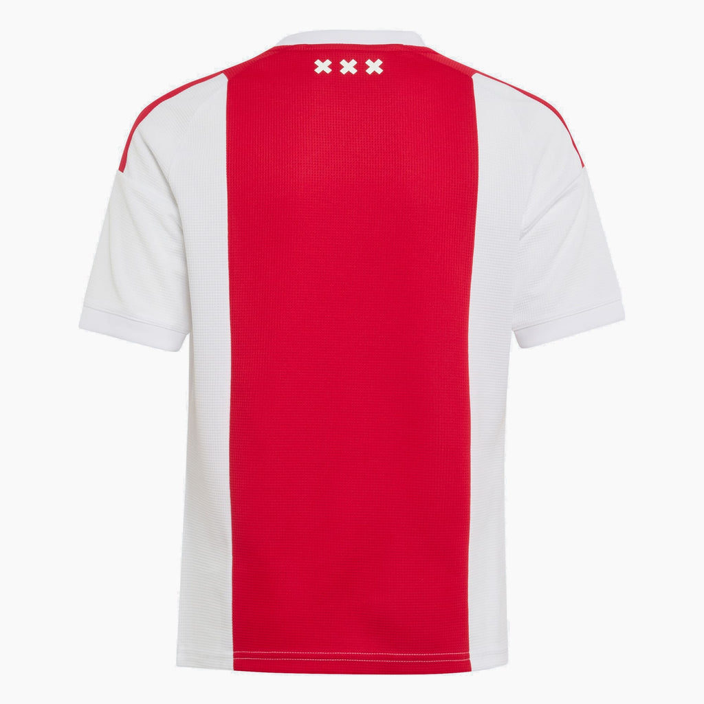 Ajax Kinder Heim kit 2026/27 - Rückansicht im Studio