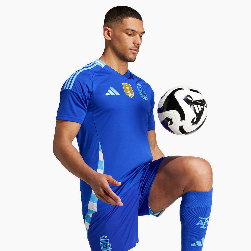 Argentina away jersey 2024 - full fit on model