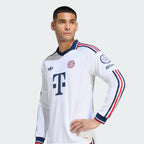 Bayern Munich 2026/27 away player version long sleeve, KANE 9 - three-quarter view showing the fit of the base shirt