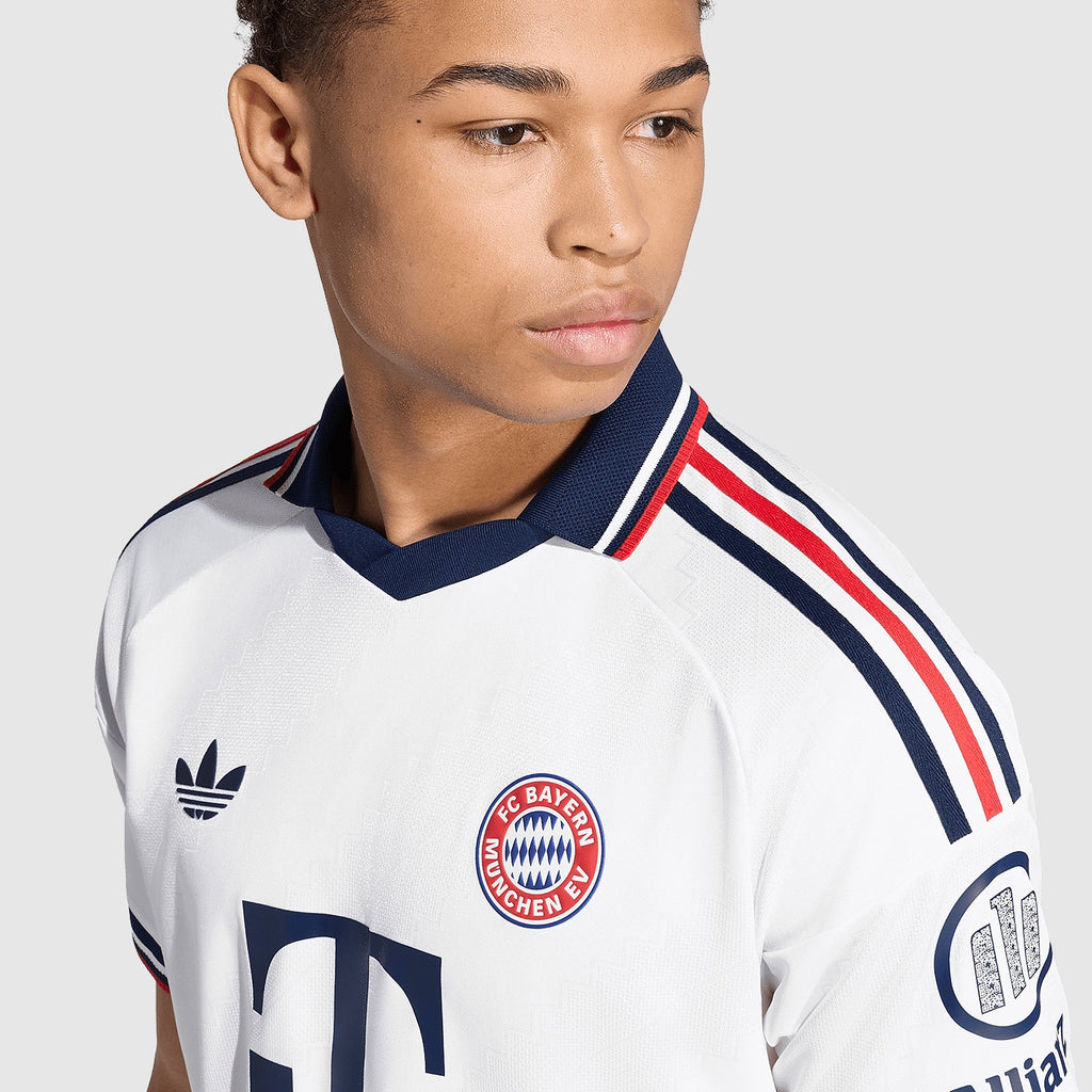 Bayern Munich 2026/27 away player jersey, KANE 9 - collar, crest and chest detail of the player version