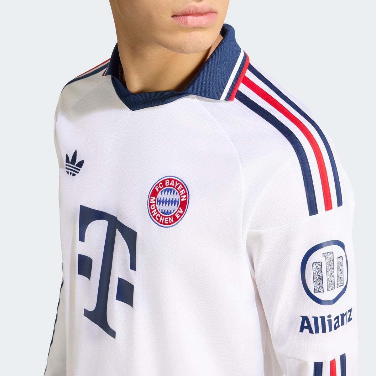 Bayern Munich 2026/27 away fan shirt long sleeve, KANE 9 - crest, collar and shoulder detail