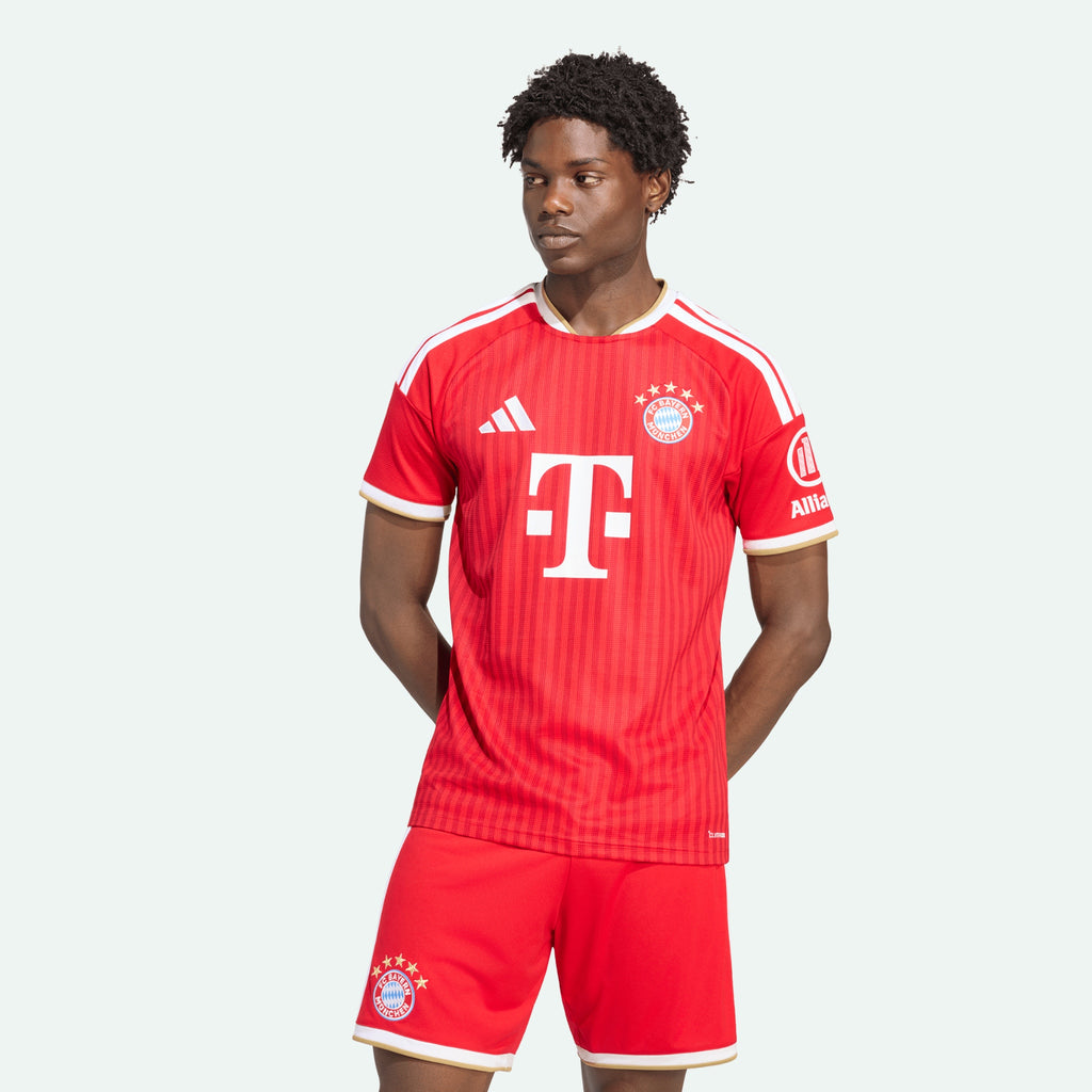 Bayern Munich 2026/27 home fan shirt, KANE 9 - front view of the base shirt worn by a model