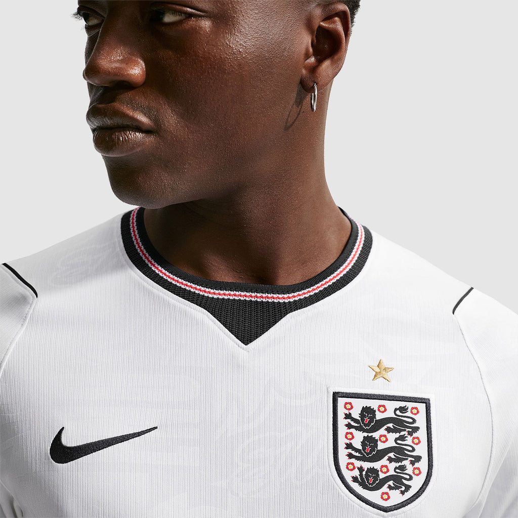 England 2026 home fan shirt, KANE 9 - crest, collar and shoulder detail