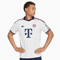 Bayern Munich 2026/27 Away player jersey, KANE 9 - front view worn by a model