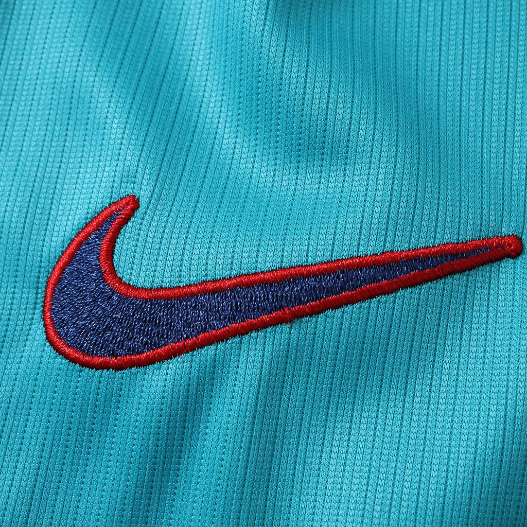 Barcelona Damen Drittes Trikot 2026/27 - Detail der Bruststickerei